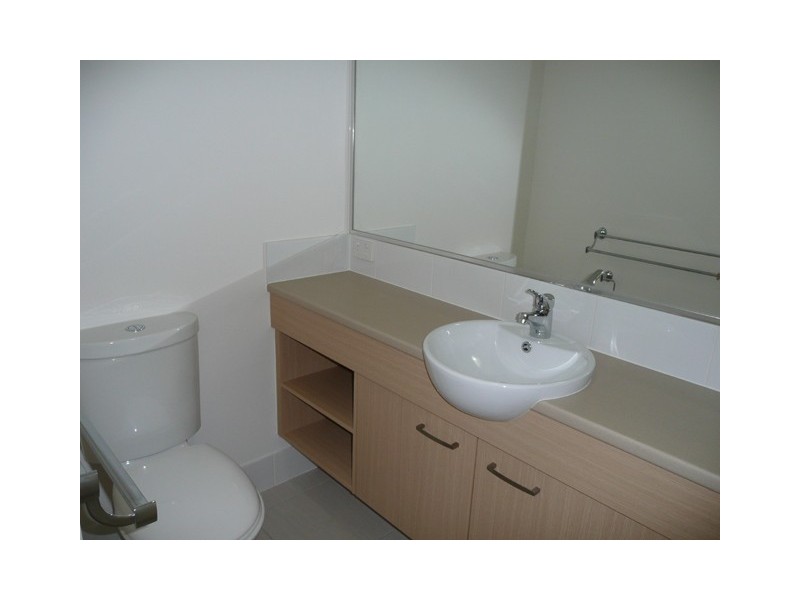 32/10 Grand Parade, Parrearra QLD 4575