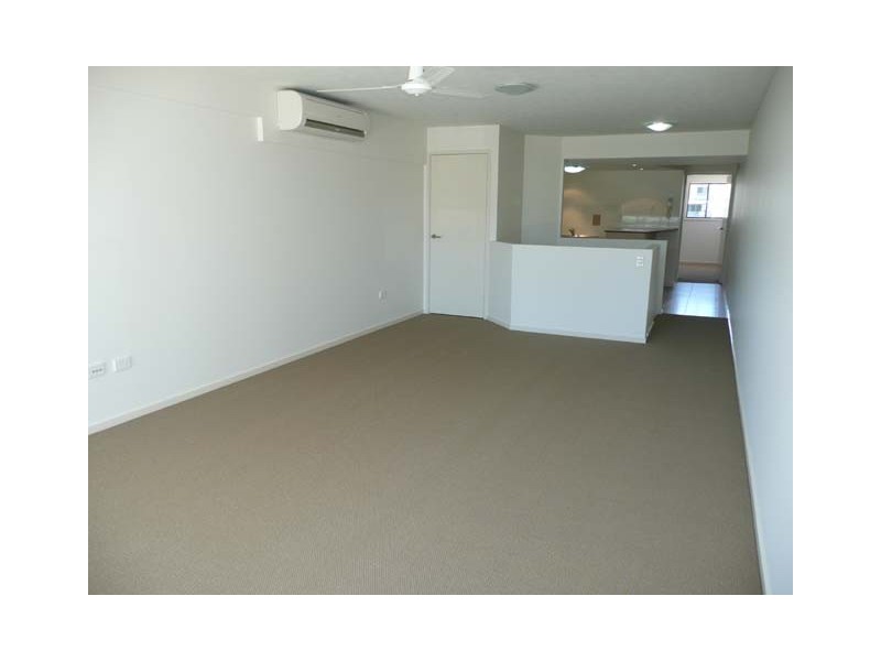 32/10 Grand Parade, Parrearra QLD 4575