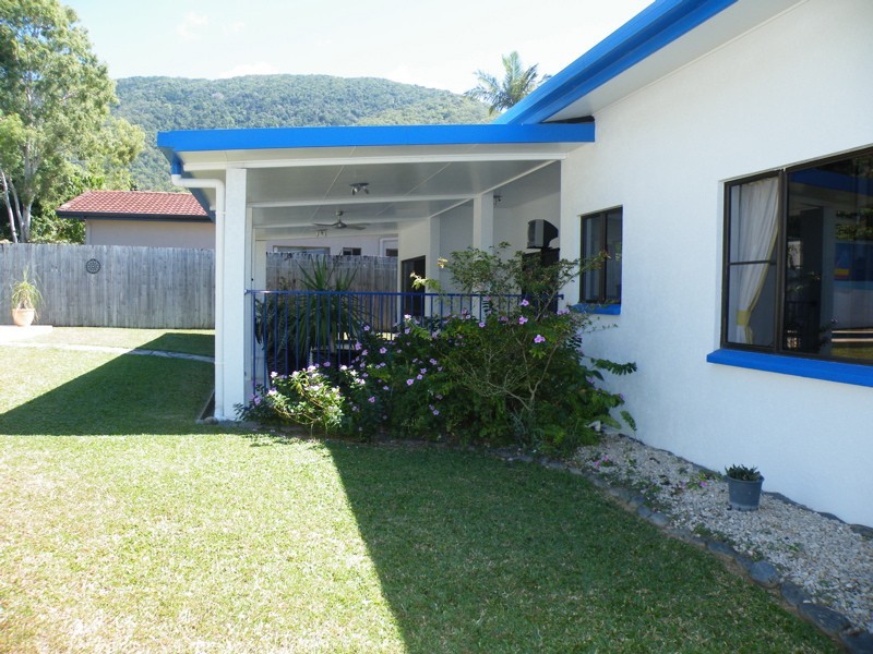 63 Terebra Street, Palm Cove QLD 4879