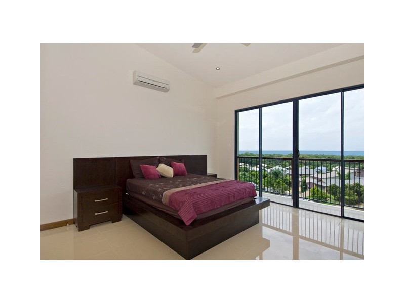 18 Savannah Street, Palm Cove QLD 4879