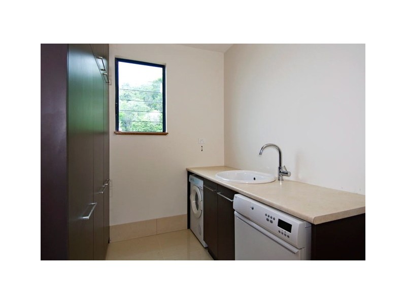 18 Savannah Street, Palm Cove QLD 4879