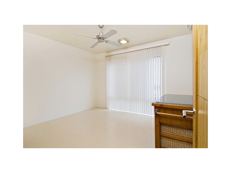 18 Savannah Street, Palm Cove QLD 4879