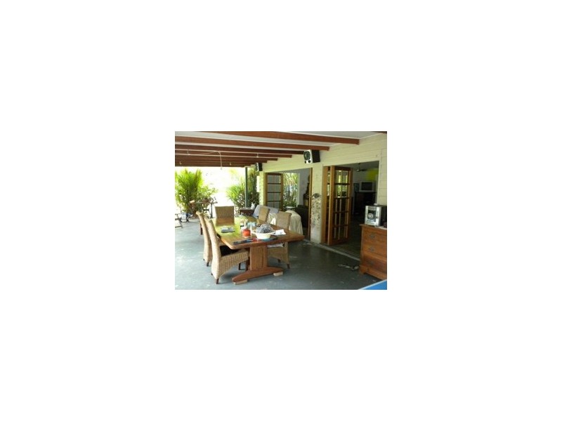 96-98 Porter Road, Mission Beach QLD 4852