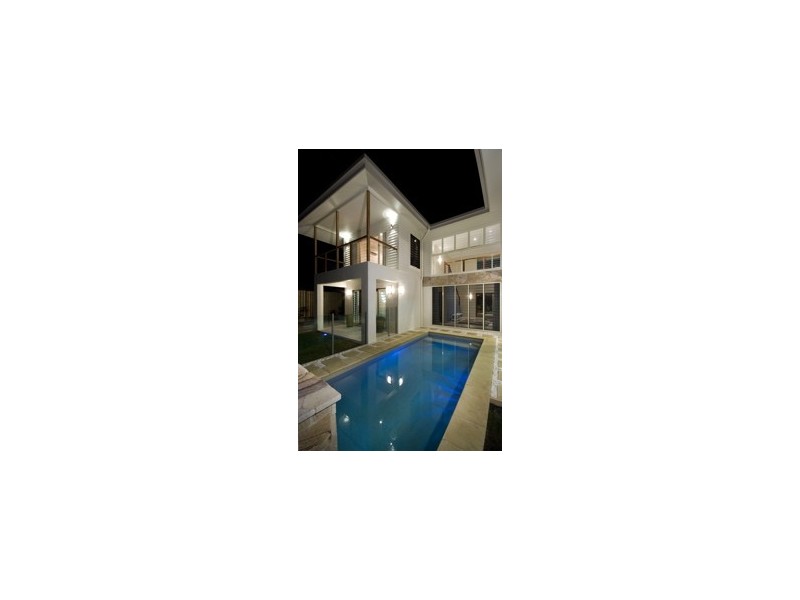 1 Muller Street, Palm Cove QLD 4879