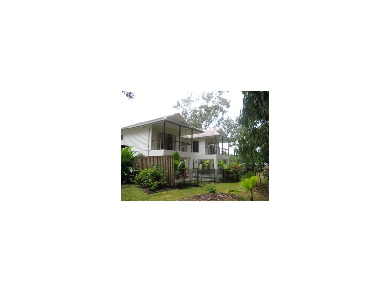 1 Muller Street, Palm Cove QLD 4879