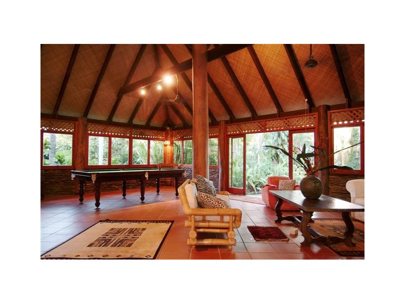 Clifton Beach QLD 4879