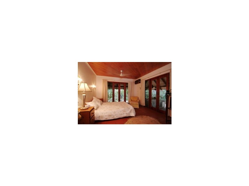 Clifton Beach QLD 4879