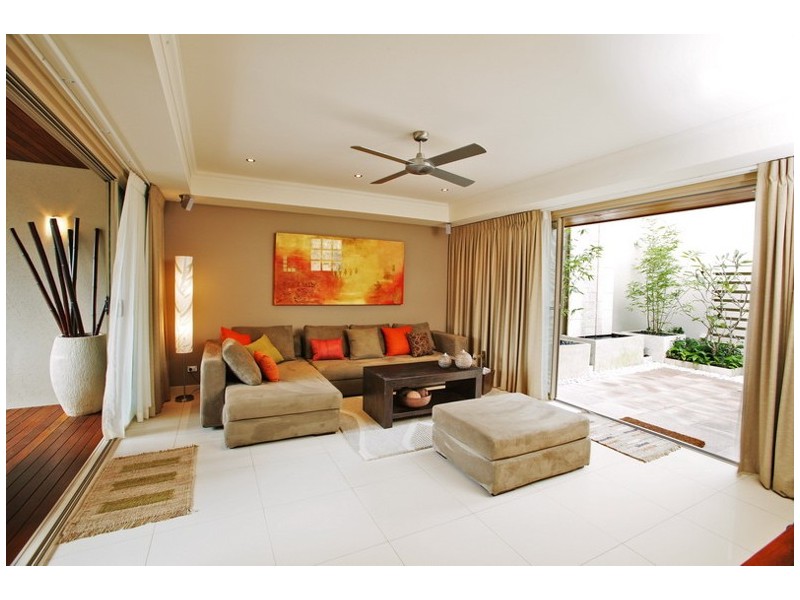 Cairns City QLD 4870