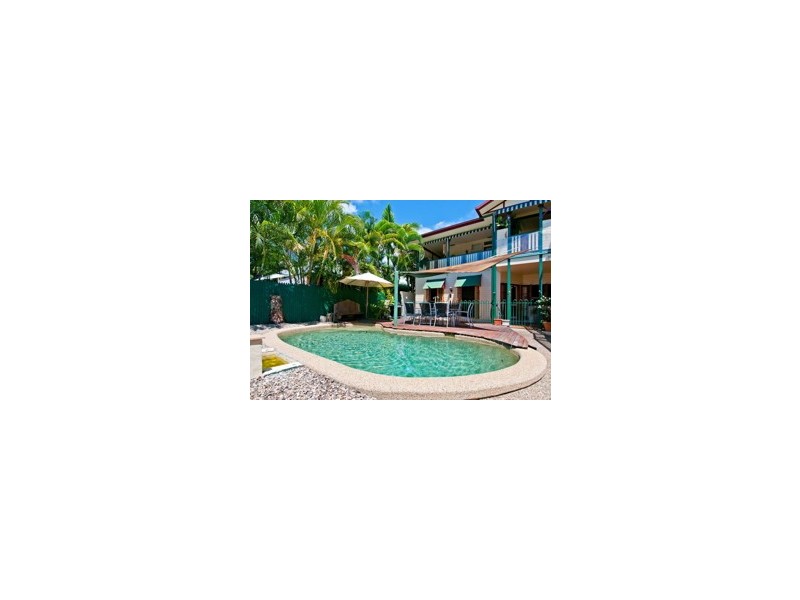 2/9 Hibiscus Lane, Cairns QLD 4870