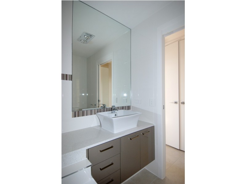 70 -74 Durham Street, St Lucia QLD 4067