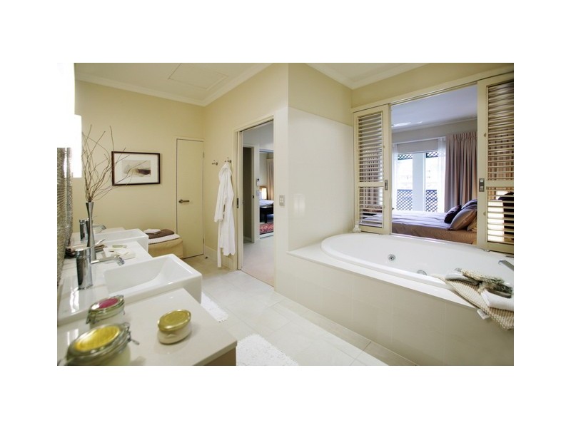 Cairns City QLD 4870