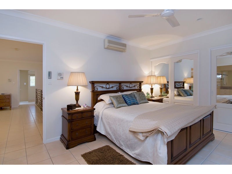 10 Whitehaven Court, Clifton Beach QLD 4879