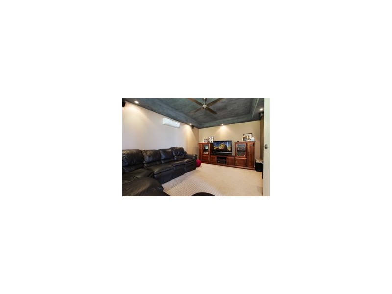 22 Savannah Street, Palm Cove QLD 4879