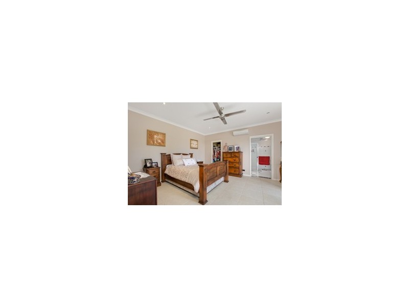 22 Savannah Street, Palm Cove QLD 4879