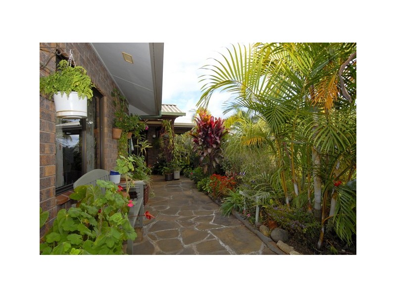 17 Currawong Avenue, Yungaburra QLD 4884