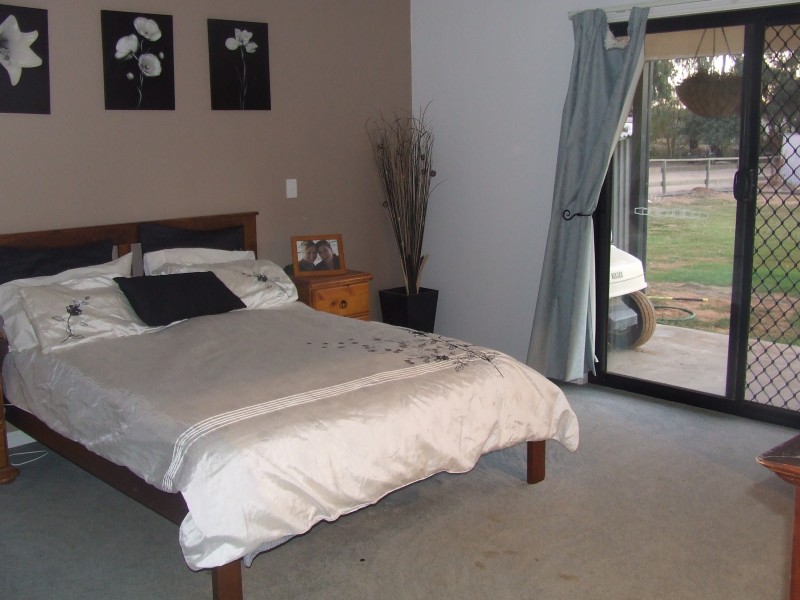 11 Vinecombe Lane, Barham NSW 2732