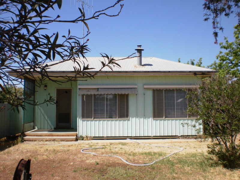 12 Teague  Street, Koondrook VIC 3580