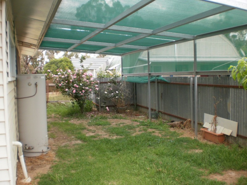 8 La  Perouse  Street, Wakool NSW 2710