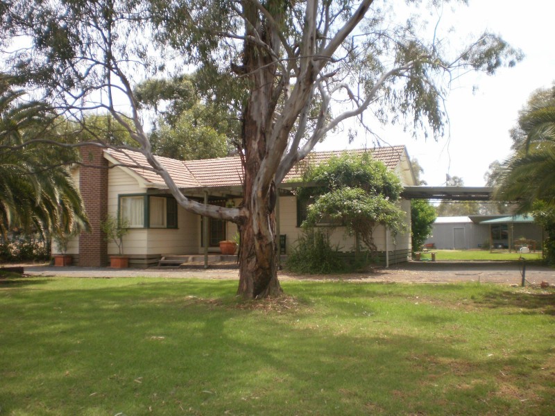 60 Parkman Avenue, Barham NSW 2732