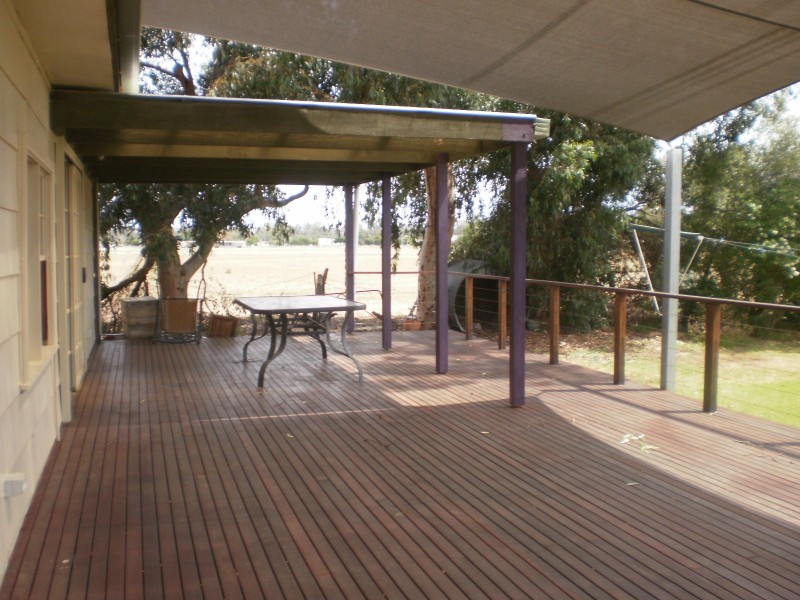 60 Parkman Avenue, Barham NSW 2732