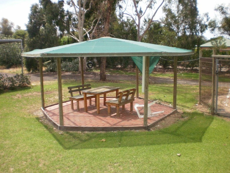 60 Parkman Avenue, Barham NSW 2732
