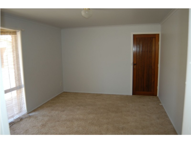 2/8 Yarrien  Street, Barham NSW 2732