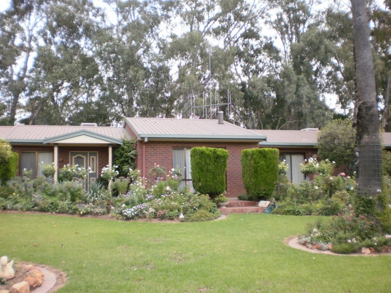 2 YarreIn Street, Barham NSW 2732