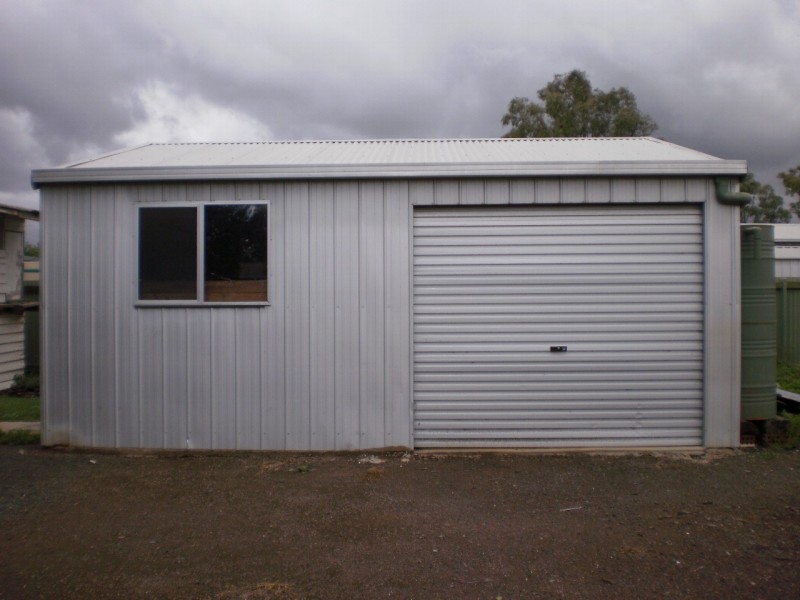 15 Thompson  Street, Koondrook VIC 3580