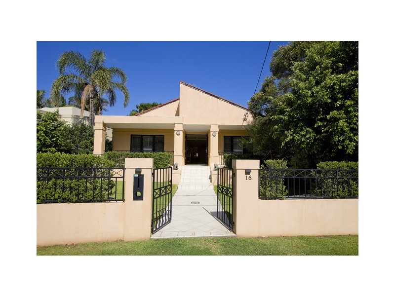 16 Palmerston Place, Seaforth NSW 2092