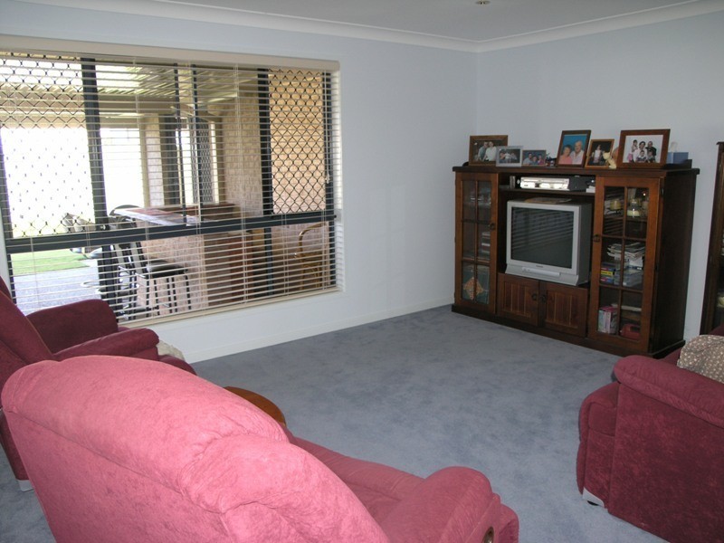 45 Discovery Drive, Little Mountain QLD 4551