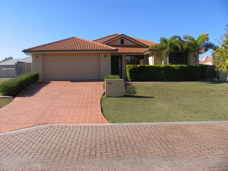 5 Hazeldyne Court, Pelican Waters QLD 4551