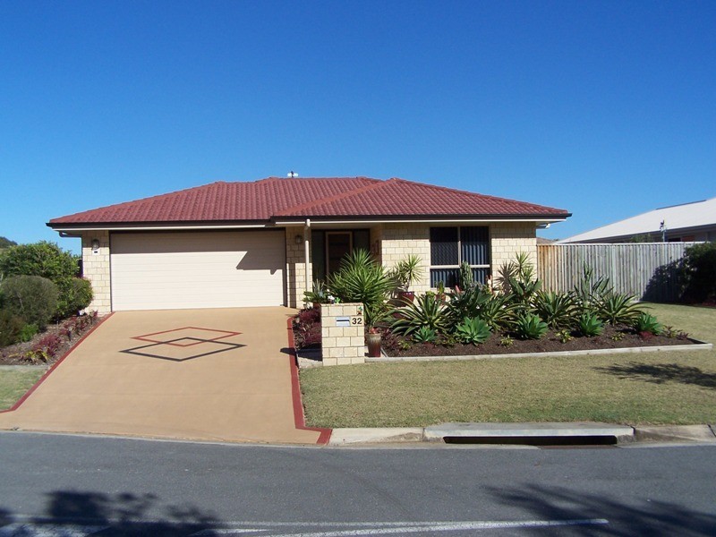 32 Peony Circuit, Little Mountain QLD 4551