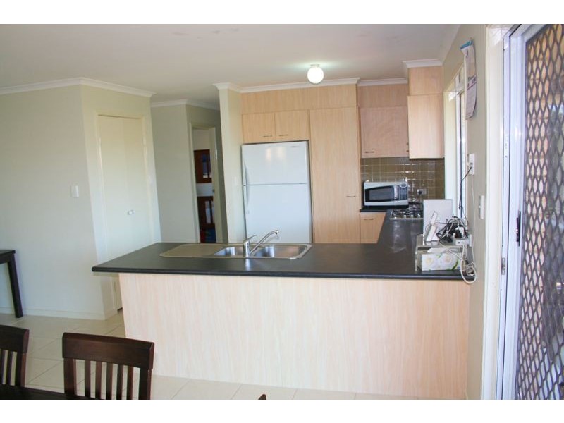 25 Anglia Place, Little Mountain QLD 4551