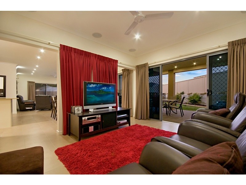 Little Mountain QLD 4551