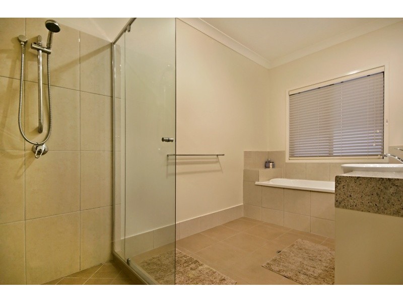 Little Mountain QLD 4551