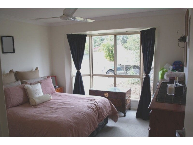 12 St James Court, Little Mountain QLD 4551