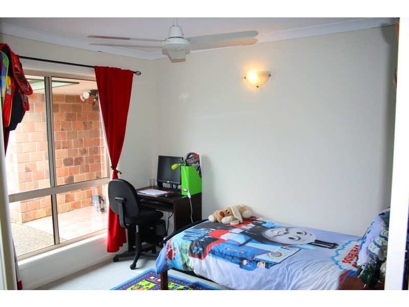 12 St James Court, Little Mountain QLD 4551