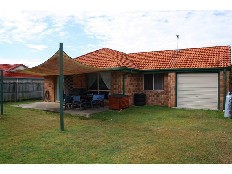 12 St James Court, Little Mountain QLD 4551