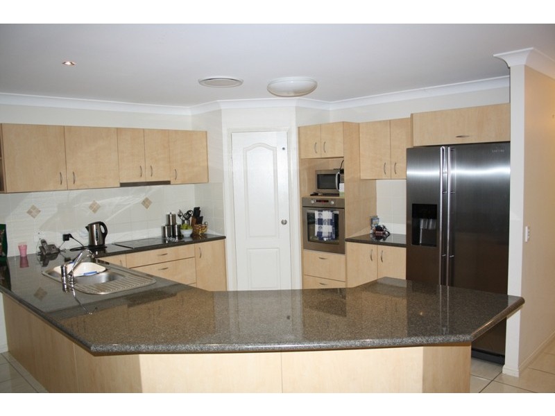 5 Blueberry Close, Little Mountain QLD 4551