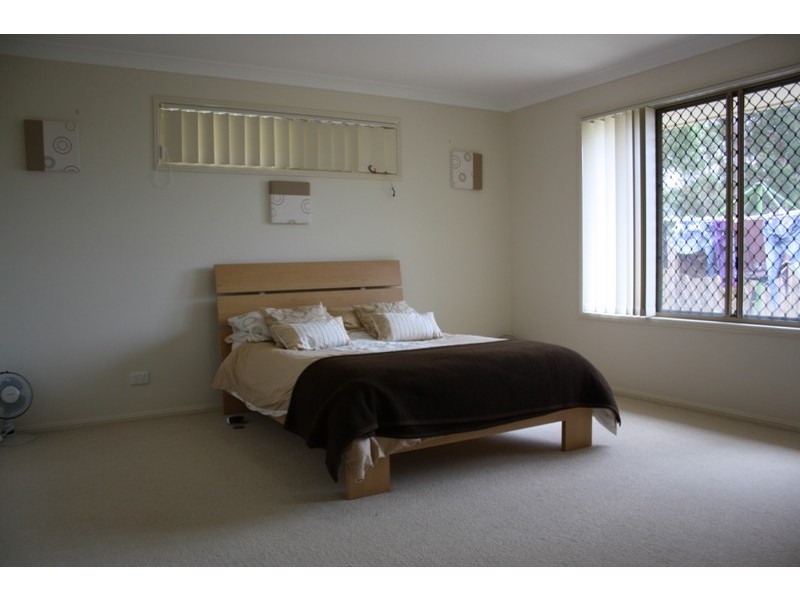 5 Blueberry Close, Little Mountain QLD 4551