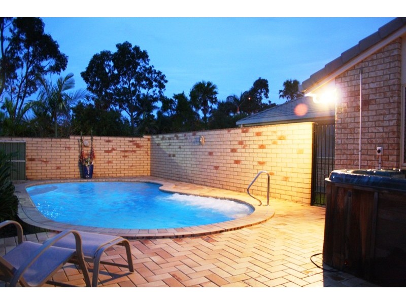 5 Livistona Cres, Currimundi QLD 4551