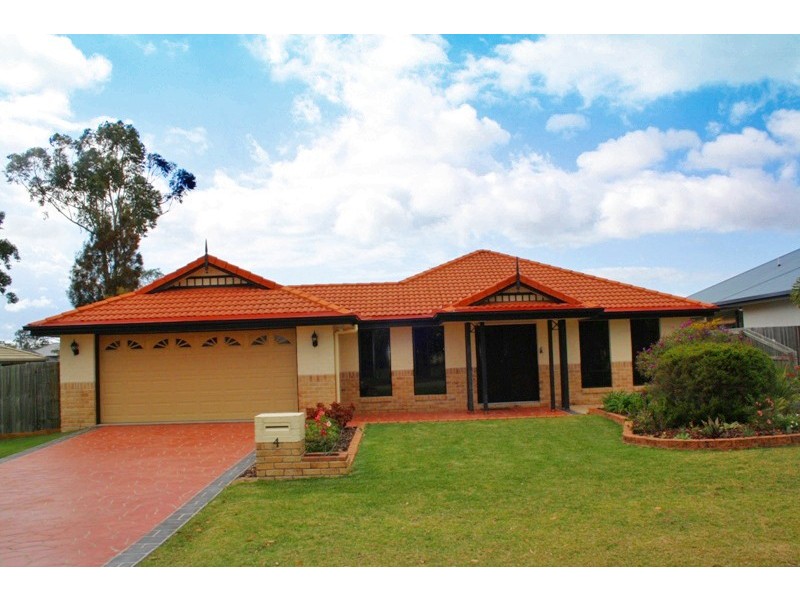 4 Wattle Court, Little Mountain QLD 4551