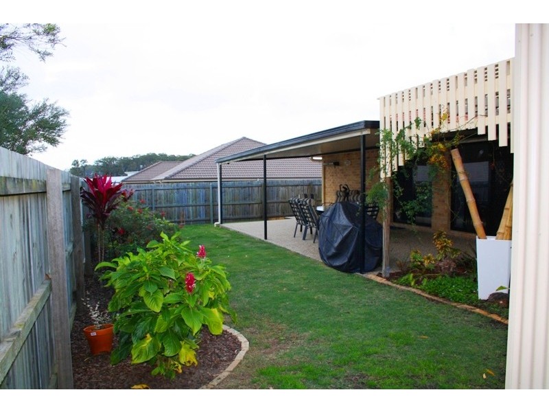 4 Wattle Court, Little Mountain QLD 4551