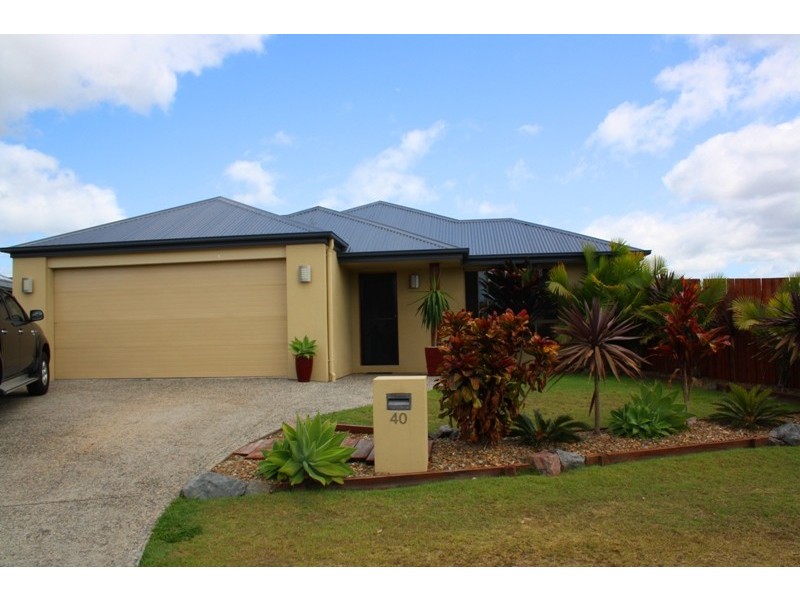 40 Peony Circuit, Little Mountain QLD 4551
