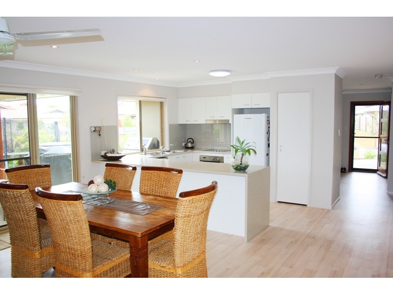 40 Peony Circuit, Little Mountain QLD 4551