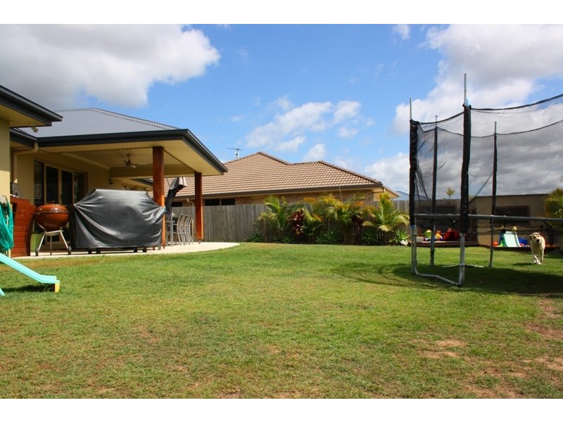 40 Peony Circuit, Little Mountain QLD 4551