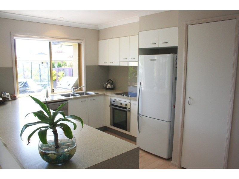 40 Peony Circuit, Little Mountain QLD 4551