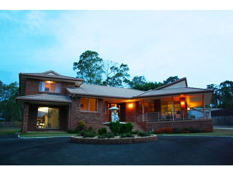 10 Lexington Drive, Little Mountain QLD 4551