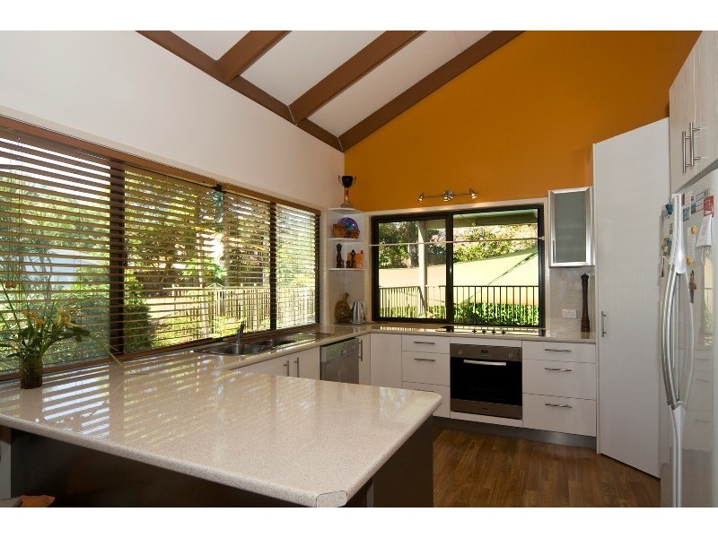 6 Shearwater Court, Aroona QLD 4551