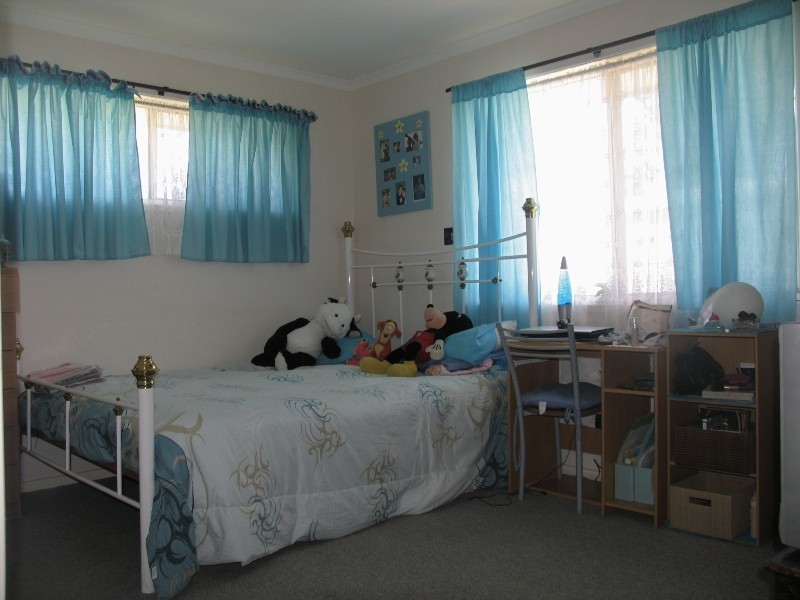 Warana QLD 4575